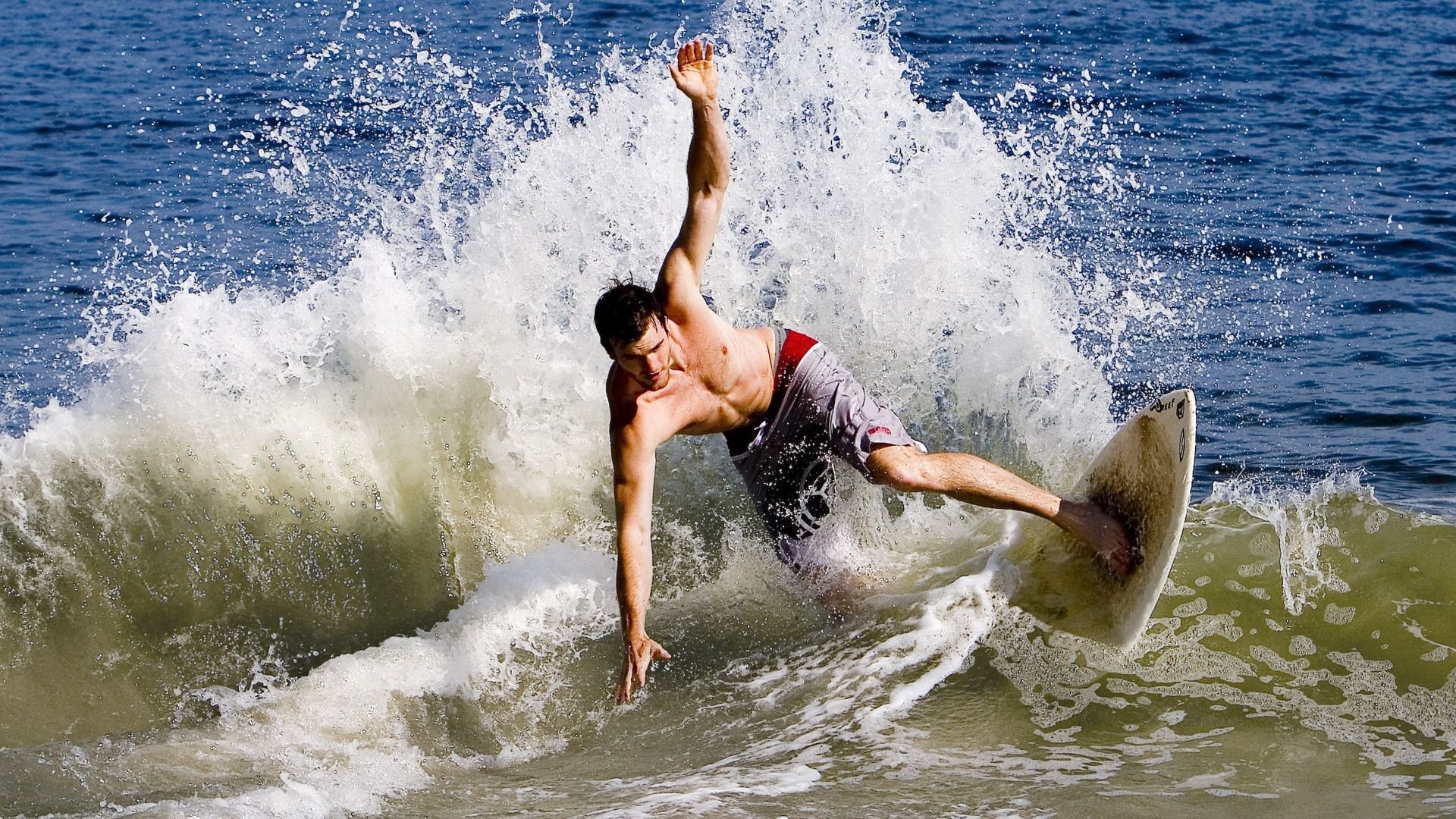 开云体育平台-“英超焦点战：两豪门激烈对攻，场面精彩纷呈”，英超两大豪门